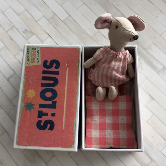 Maileg Other - MAILEG MATCHBOX  GIRL MOUSE ST. LOUIS BOX